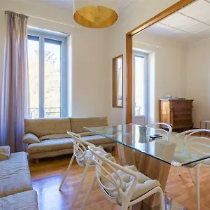 Di Leo's Flats Catania